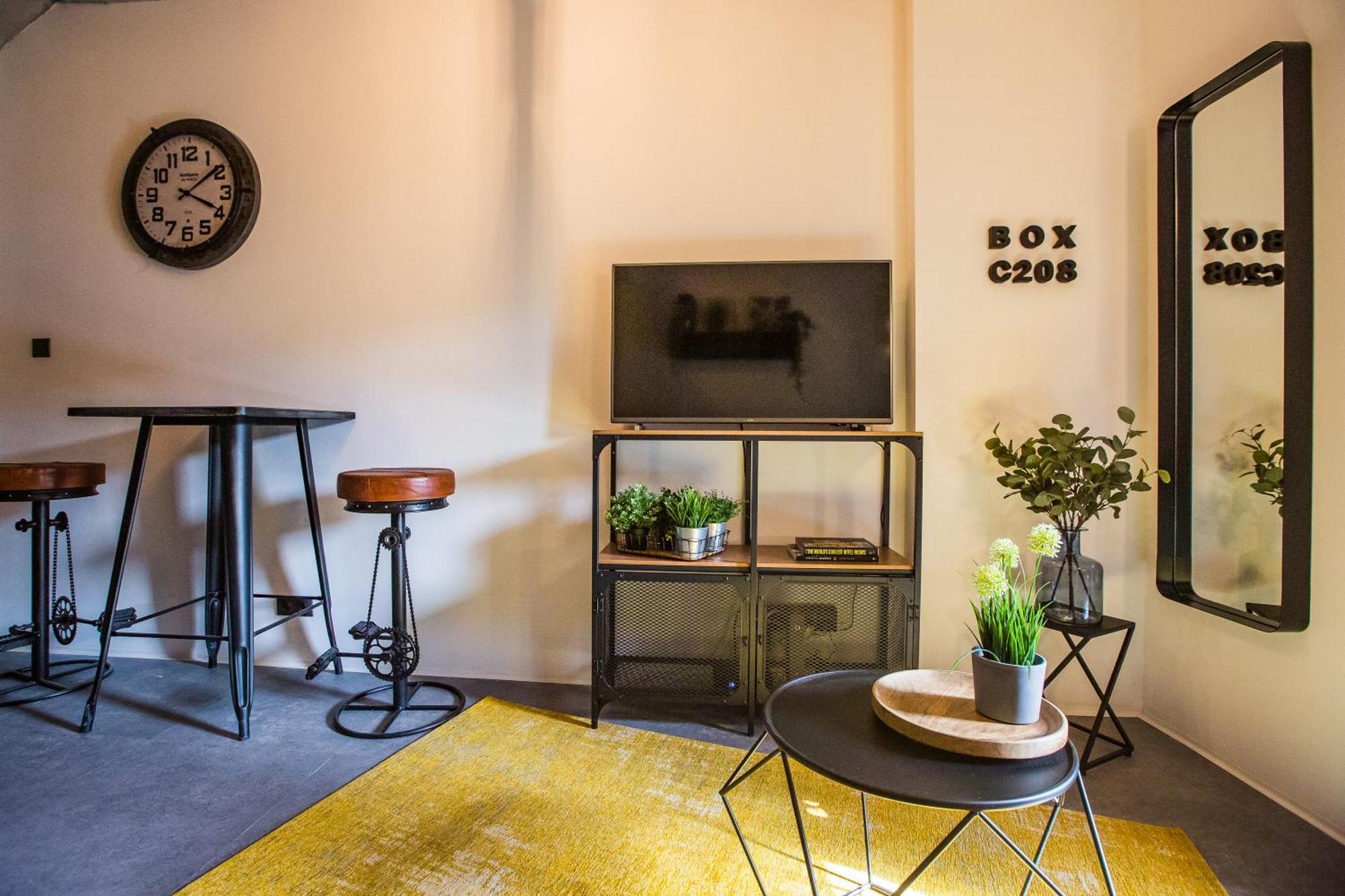 Urbanjungle - Your Trendy Loft In Central ブダペスト エクステリア 写真